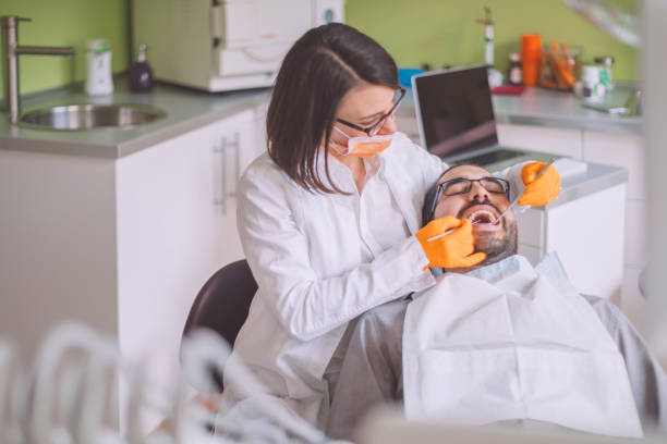 Best Emergency Dental Services Near Me  in Leavittsburg, OH